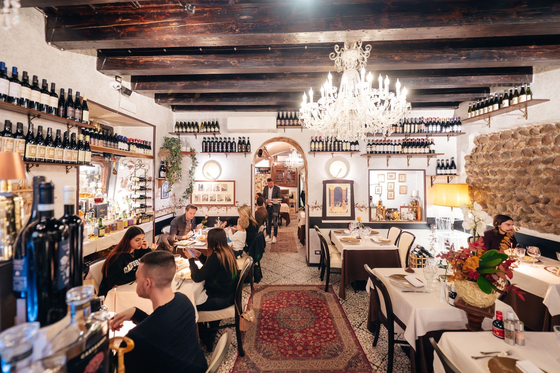 Vista interno ristorante